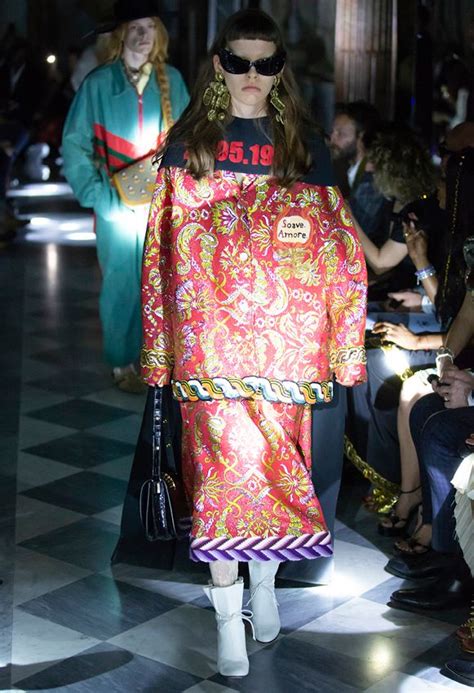 Il vestito con l’utero di Gucci della Cruise 2020 virale su Instagram